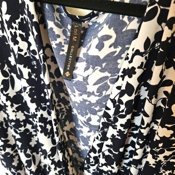 Lori M Collection Classic B&W Floral Print Ruched Midi Dress - Picture 5 of 6